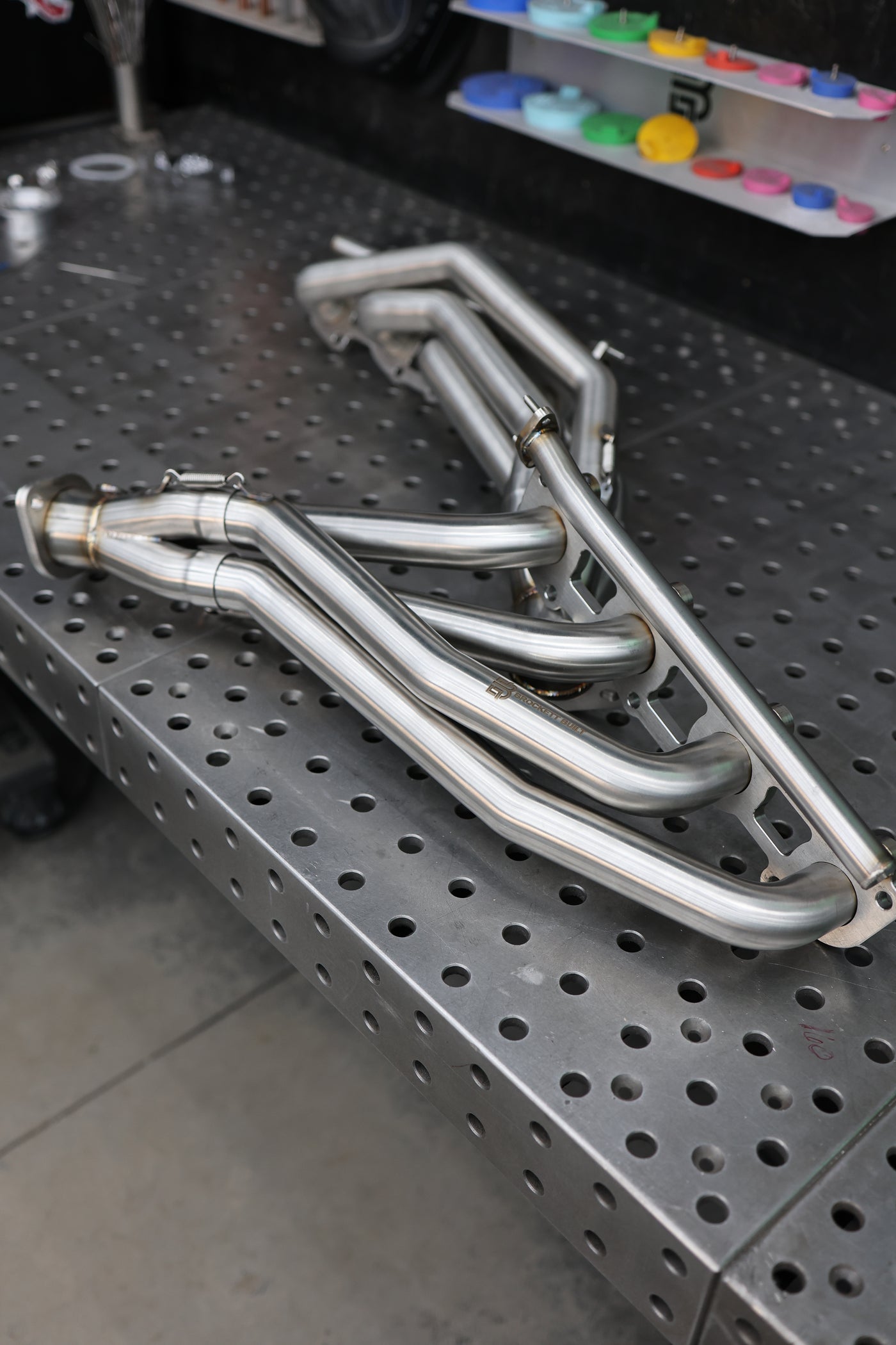 GX470 headers showing V-band outlet and merge collector detail