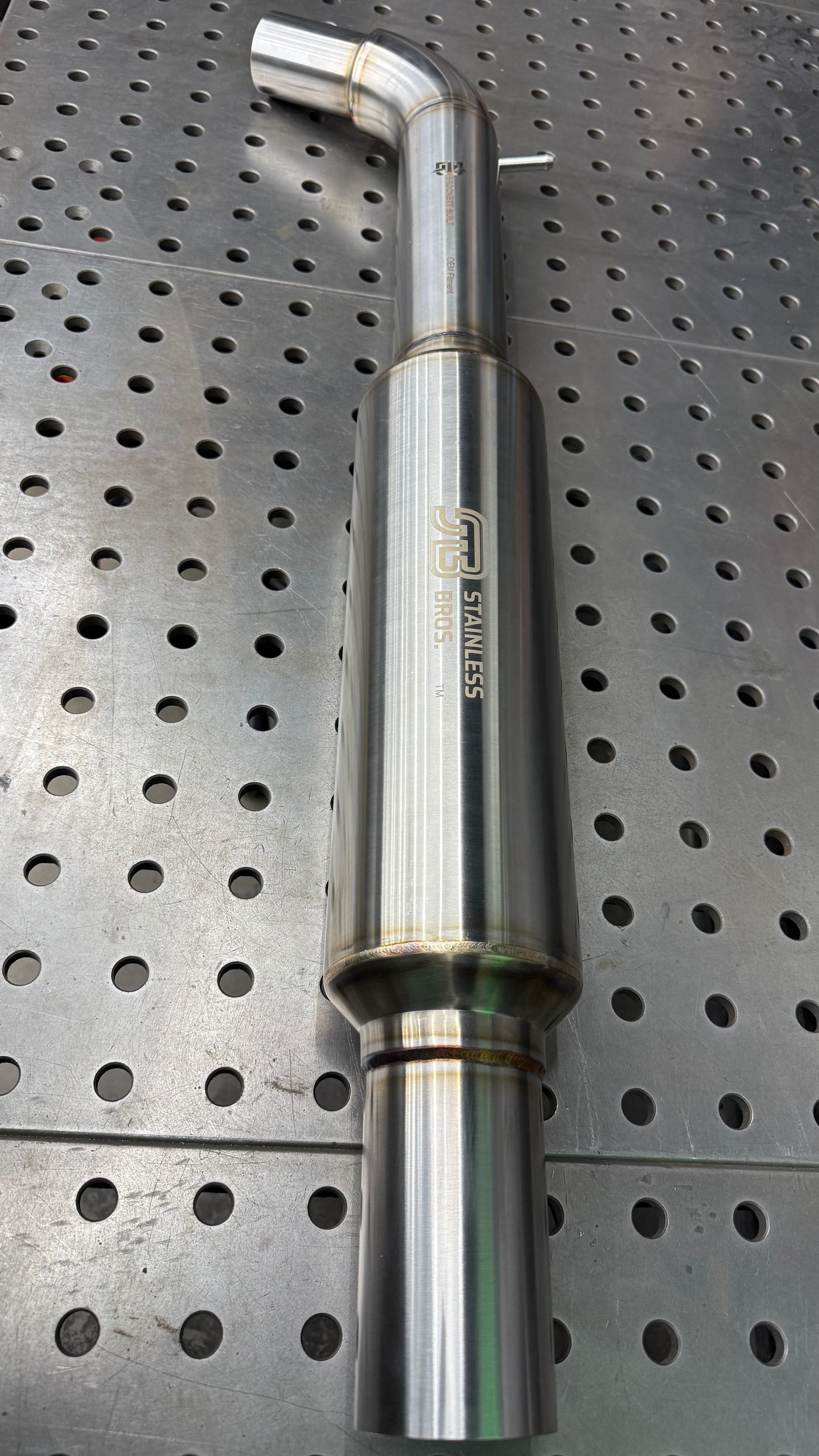OEM-Fitment Resonated Midpipe — GTI / GLI (Mk7/Mk7.5) | Drone Solution
