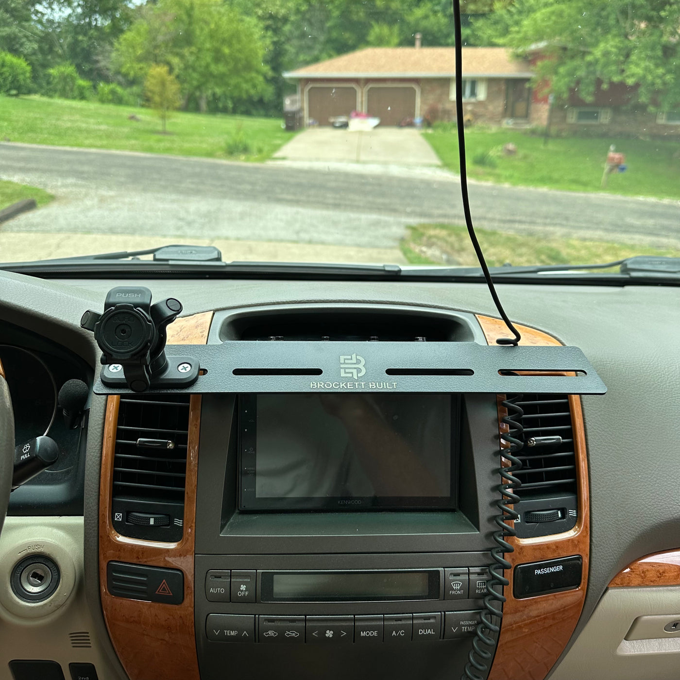 GX470 MOLLE dash mount full dashboard view with mount installed