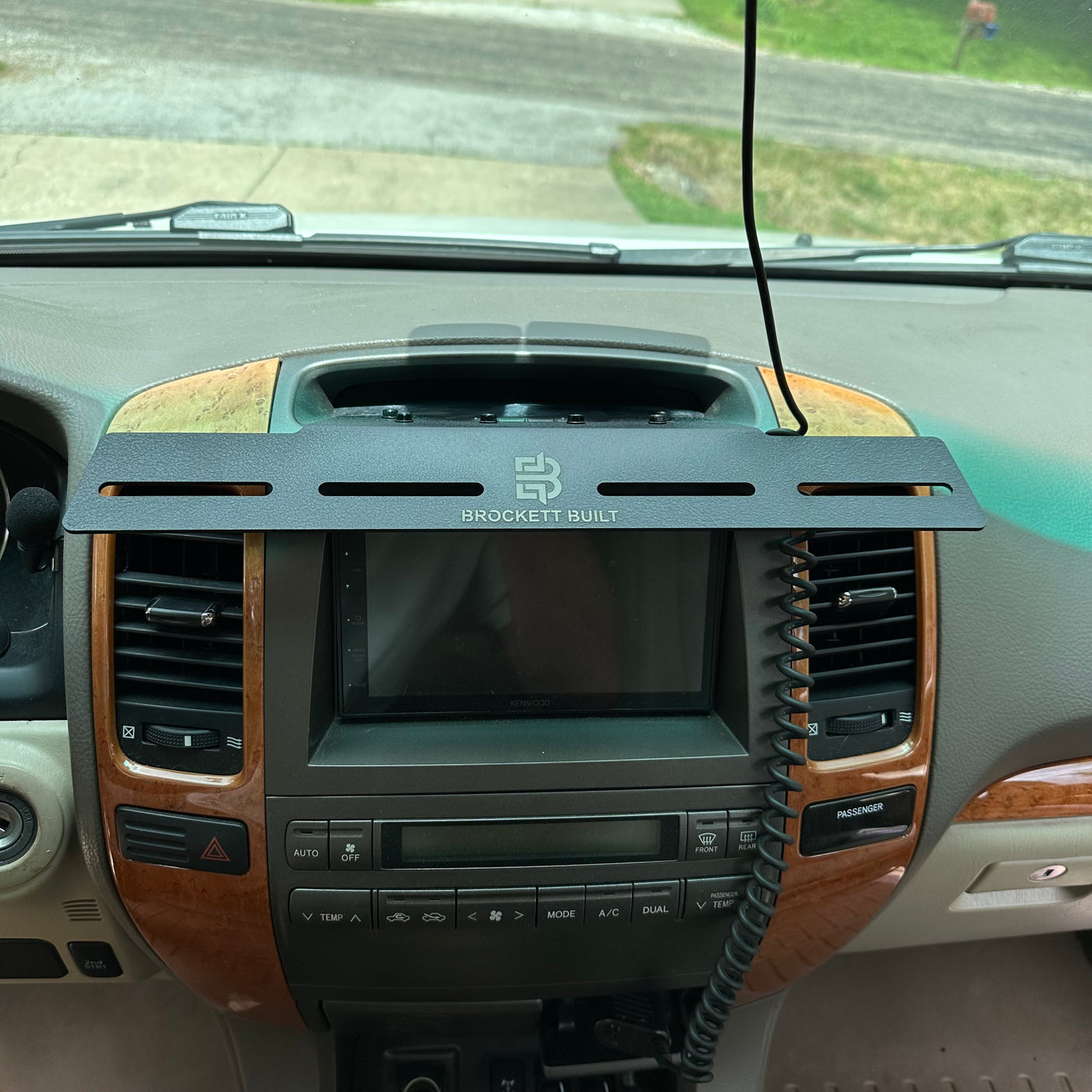 GX470 MOLLE dash mount showing driver view installation position