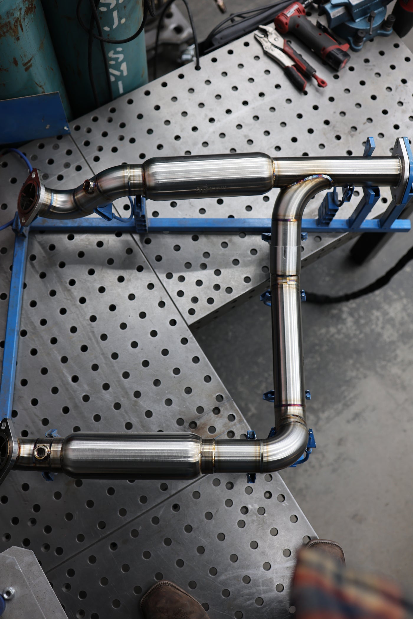 GX470 Y-pipe perspective view showing full assembly
